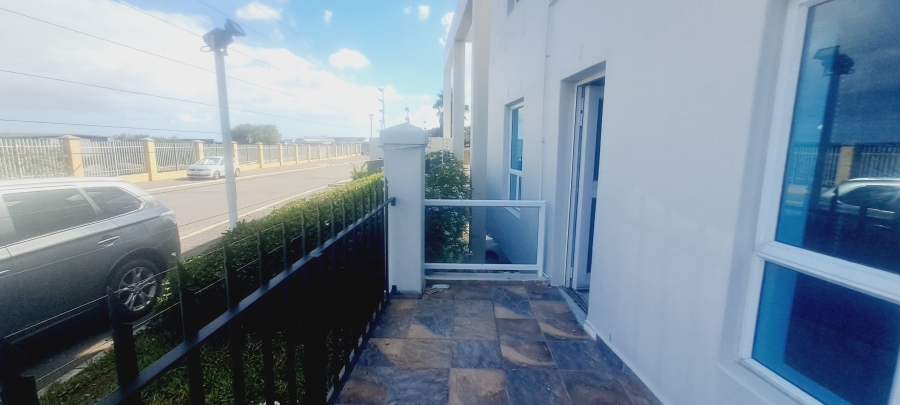 Commercial Property for Sale in Plattekloof Western Cape